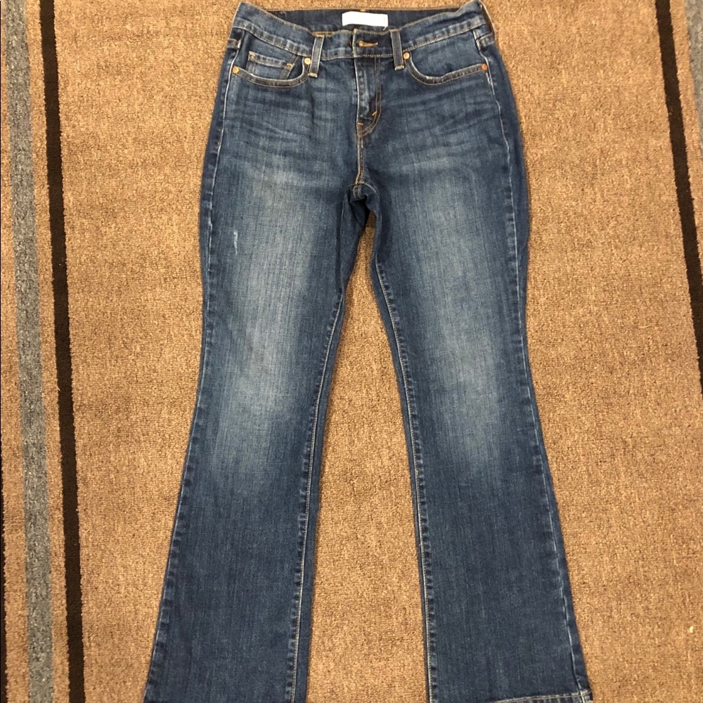 Size 4 Levi Boot Cut 515 Jeans